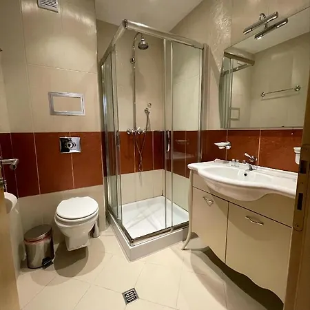 Luxury Gated Apartment *